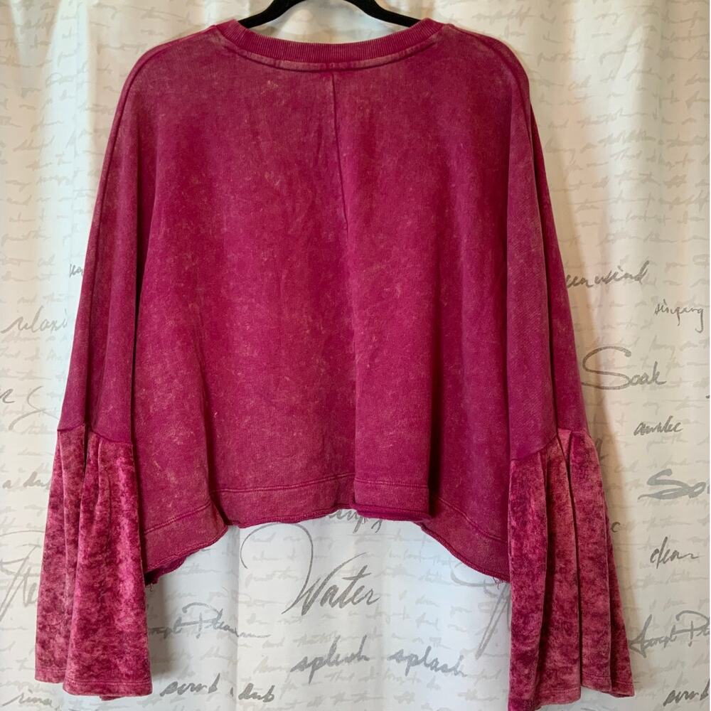 Free People Distressed Pink Velvet Bell Sleeve Sweatshirt Oversized Small - Picture 3 of 4